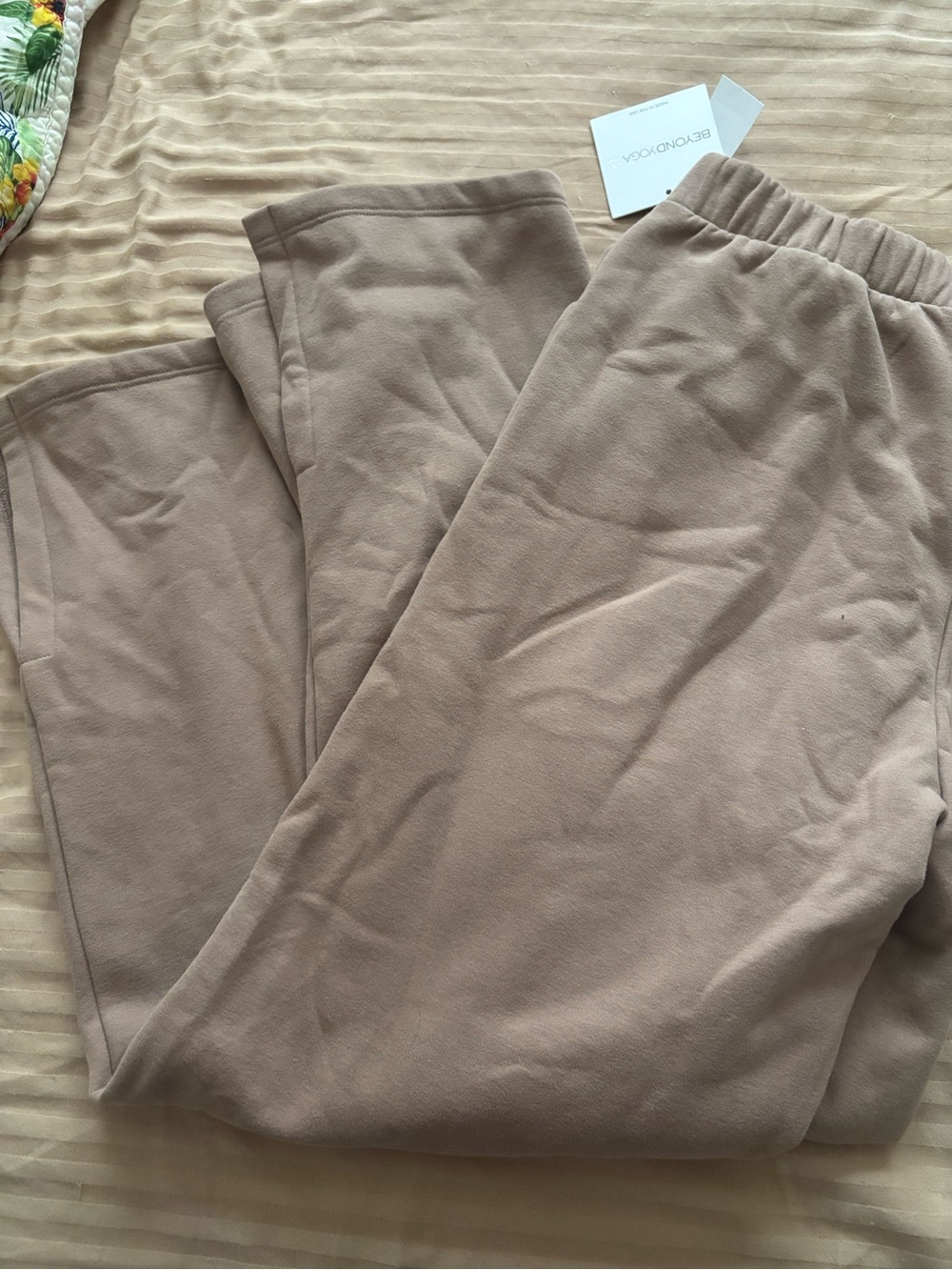 Beyond Yoga women's wide leg sweats